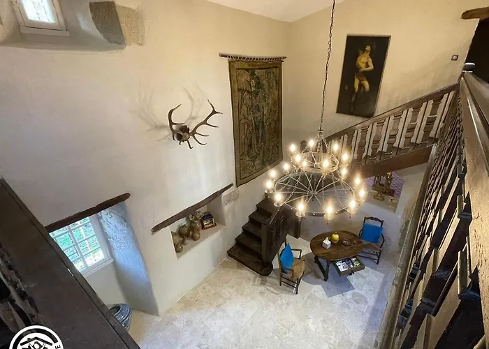 بيت للعطل Le Du Vieux Chateau Poiroux