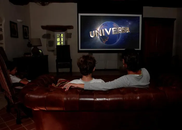 Le Du Vieux Chateau بيت للعطل Poiroux