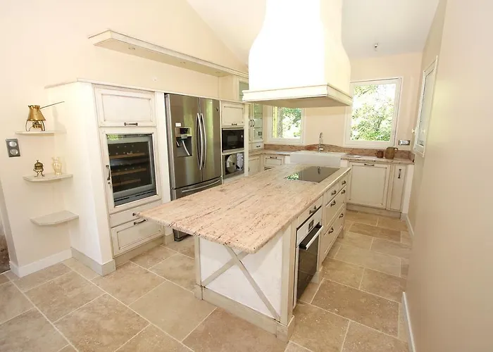 Le Du Vieux Chateau *