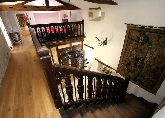 Le Du Vieux Chateau بيت للعطل Poiroux